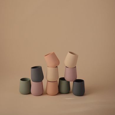 Mushie Silicone Starter Cup Shifting Sand - силіконова тренувальна чашка